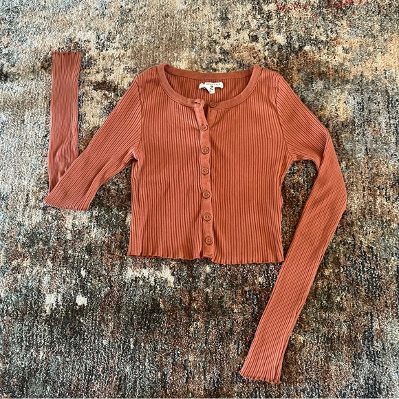 Aeropostale Tops - Aeropostale Burnt Orange Ribbed Long Sleeve Crop Button Down Shirt